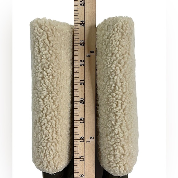 Good American High Kickstand Camo
Over The Knee Boots Size 9 NWIB - Picture 6 of 11